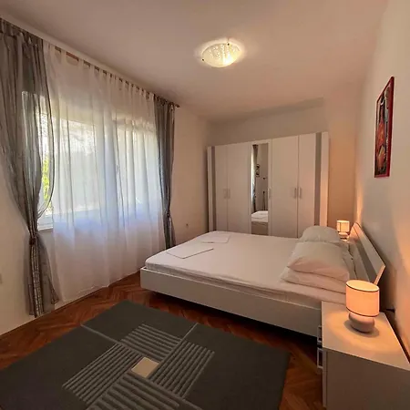 Near In 58001 Appartement